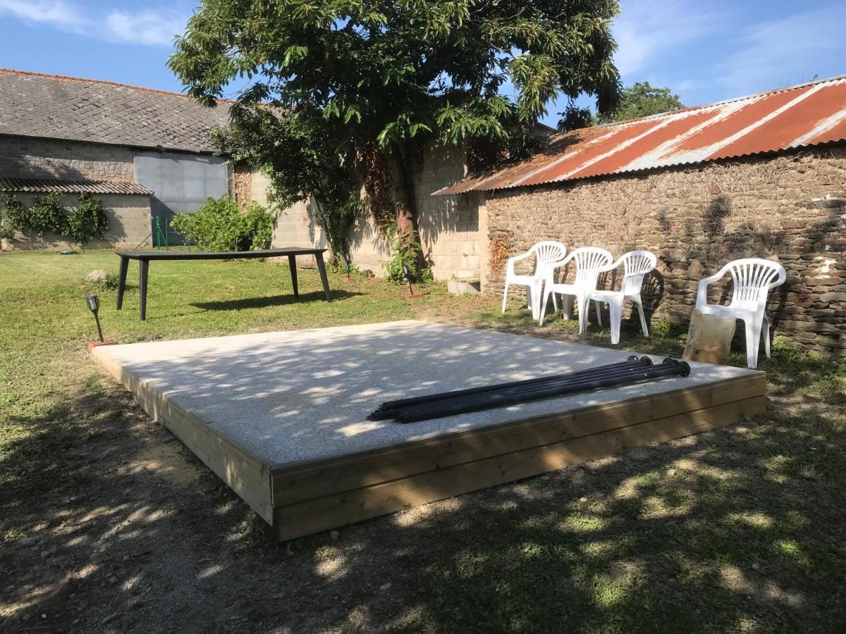 Hebergements Situes A 6 Kms Du Mont Saint Michel Tanis Buitenkant foto